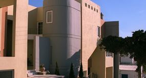 House with internal courtyard